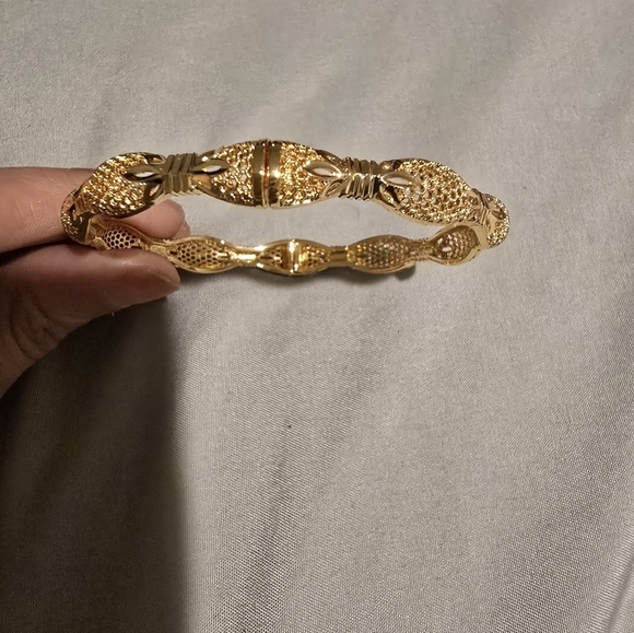 21kgp Dubai Jewelry -Elegant Gold Women's Bracelet - Picture 6 of 7